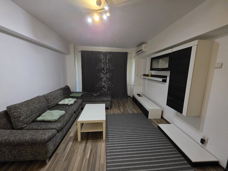 Oltenitei, 10 minute metrou, chiar la Lidl, stradal