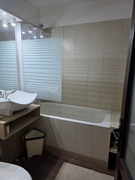 Oltenitei, 10 minute metrou, chiar la Lidl, stradal