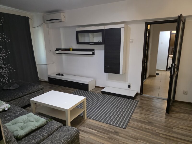 Oltenitei, 10 minute metrou, chiar la Lidl, stradal